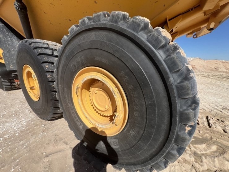 2020-volvo-a60h-image-23