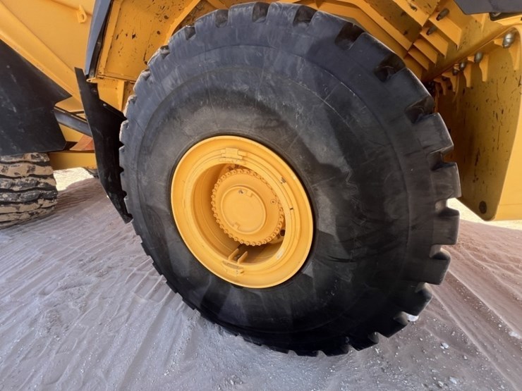 2020-volvo-a60h-image-44