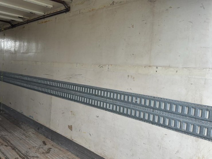 #2250-•-johnson-enclosed-trailer-image-8