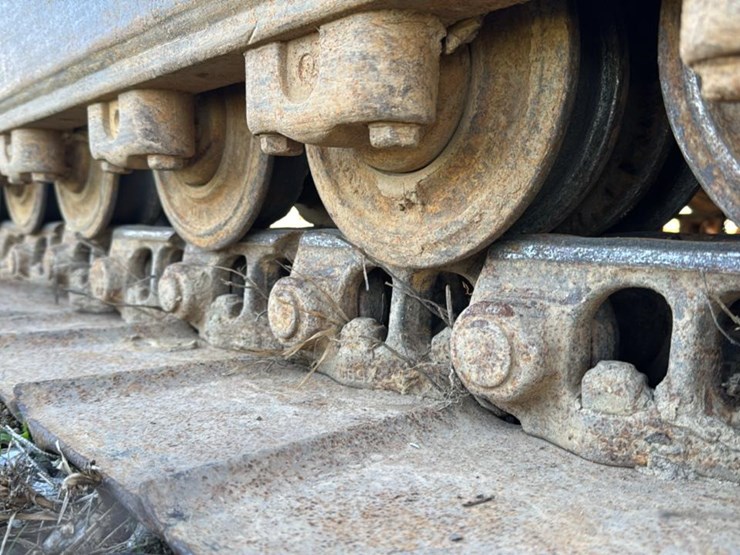 2008-deere-750j-xlt-image-21