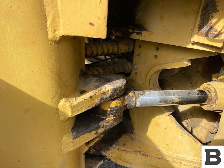 caterpillar-966c-image-22