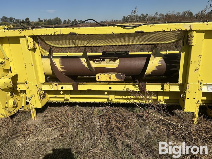 2004-john-deere-630b-image-11