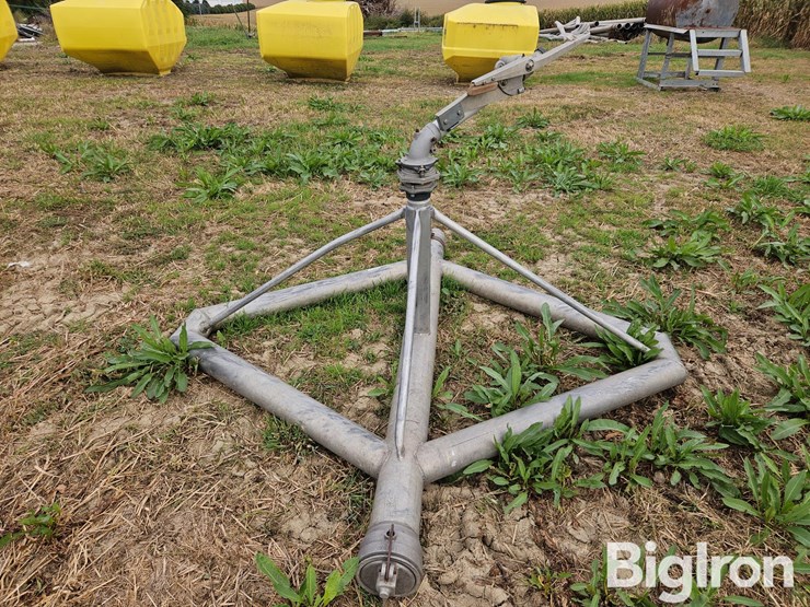 big-gun-irrigation-sprinkler-on-aluminum-stand-image-5