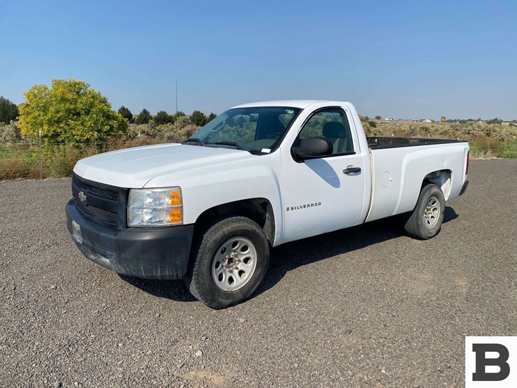 2008-chevrolet-silverado-1500-image-2