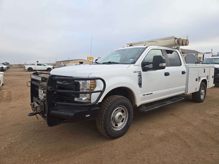 2018-ford-f350-image-1