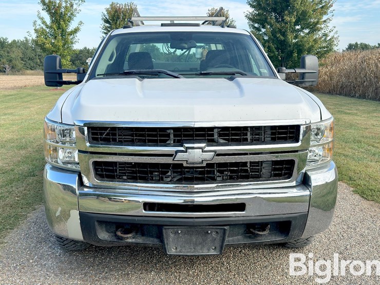 2008-chevrolet-silverado-image-2