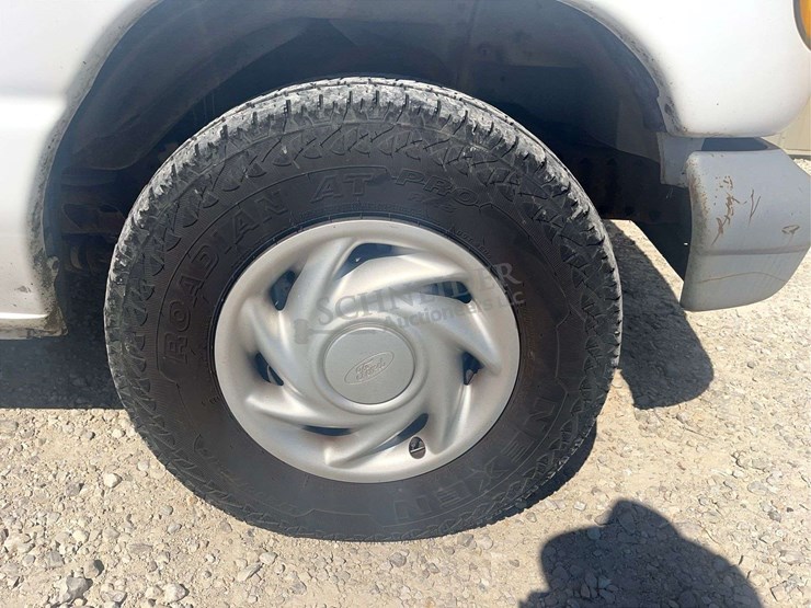 1998-ford-e150-image-16