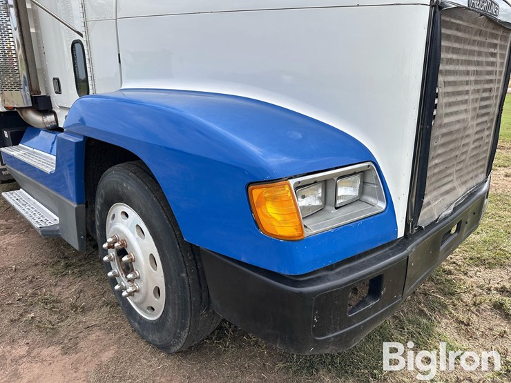 1994-freightliner-fld120-image-10