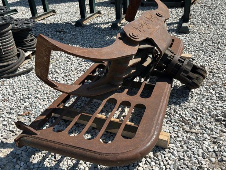 2003-timberpro-tf820e-image-75