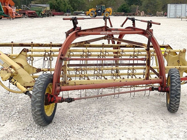 new-holland-256-image-4