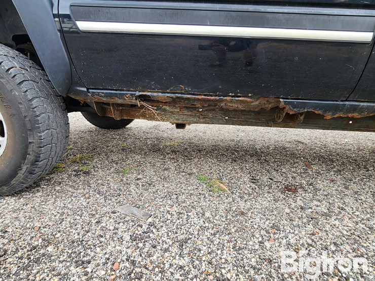 2006-chevrolet-silverado-2500-image-19