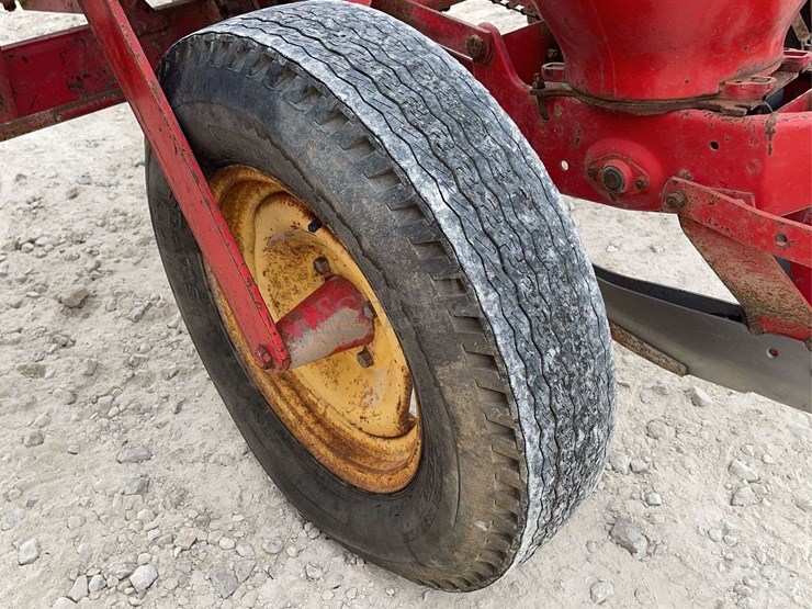 massey-ferguson-4-image-17