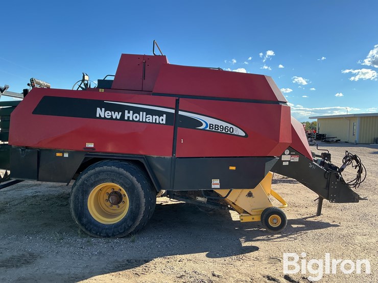 2004-new-holland-bb960s-image-4