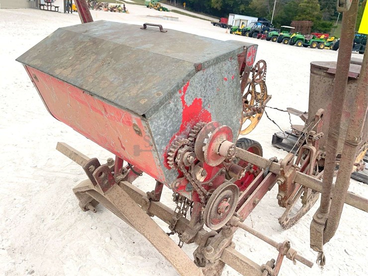 massey-ferguson-3-image-10