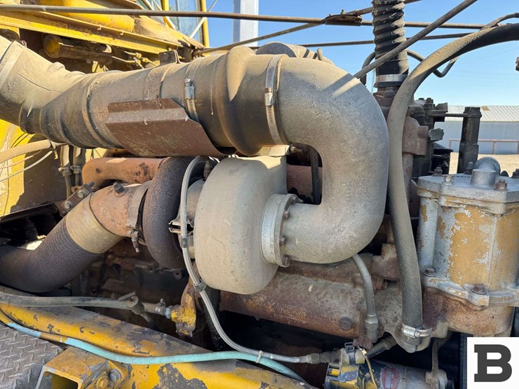 1969-mack-boom-truck-image-54