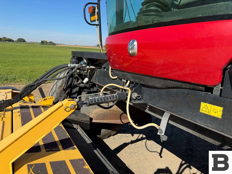 2015-new-holland-speedrower-260-image-22