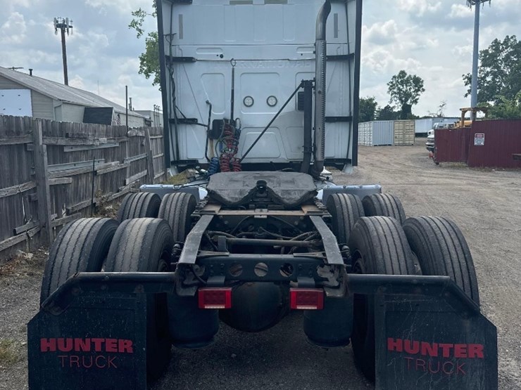 2015-international-prostar-image-6