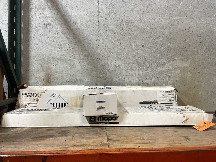 #8623-•-new-auto-parts-lot-(pr17)-image-1