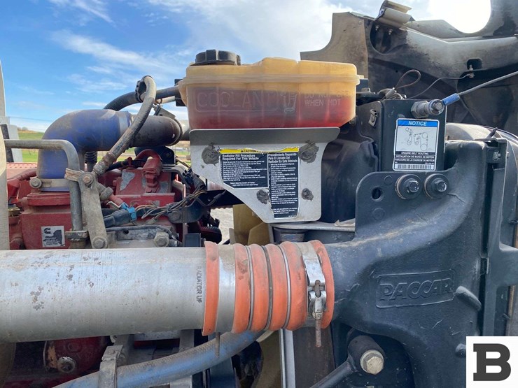 2013-kenworth-t800-image-51