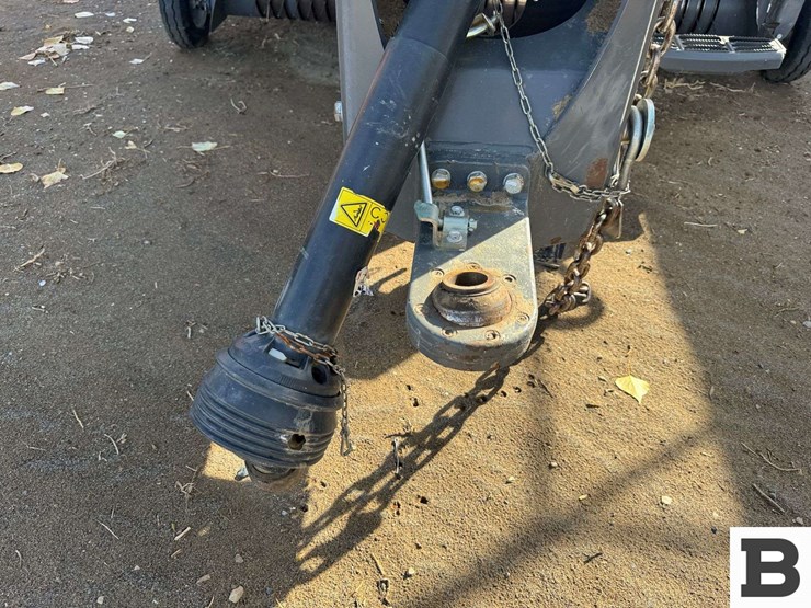 2015-massey-ferguson-2290-image-8