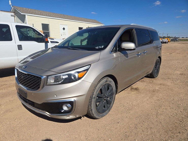 2015-kia-sedona-image-1