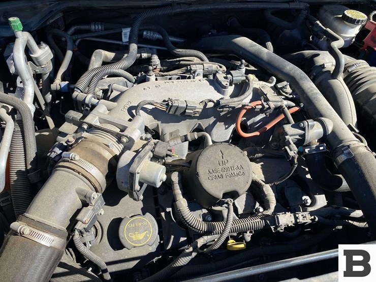 2018-ford-explorer-image-31