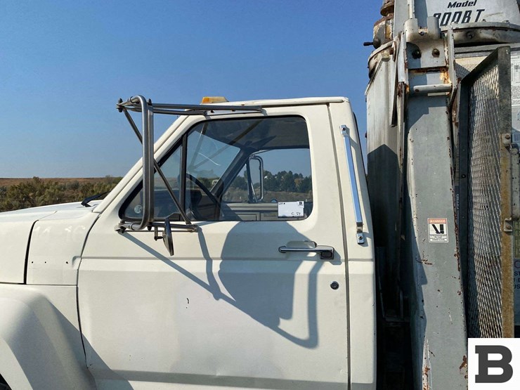 1985-ford-f800-image-11