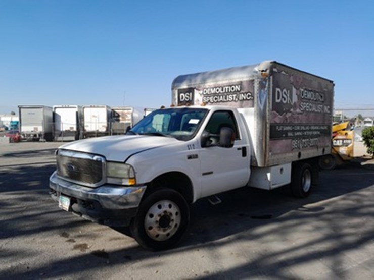 2004-ford-f550-image-2