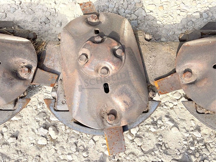 new-holland-617-image-12