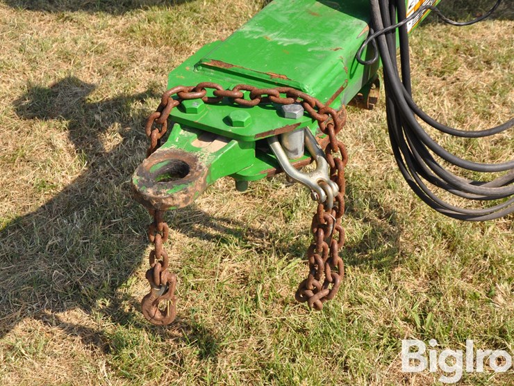 2015-john-deere-2623vt-image-9