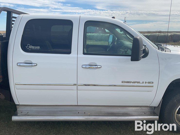 2012-gmc-sierra-3500-image-17