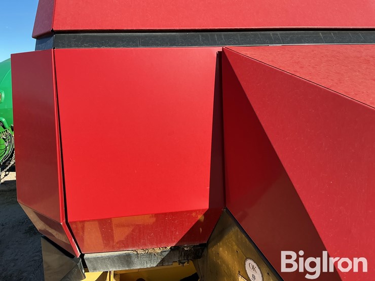 2004-new-holland-bb960s-image-19