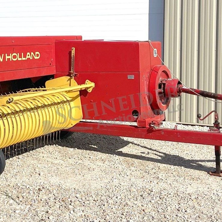 NEW HOLLAND 565