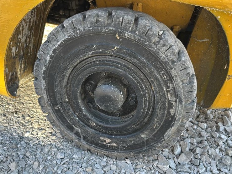 #1354-•-yale-forklift-image-18