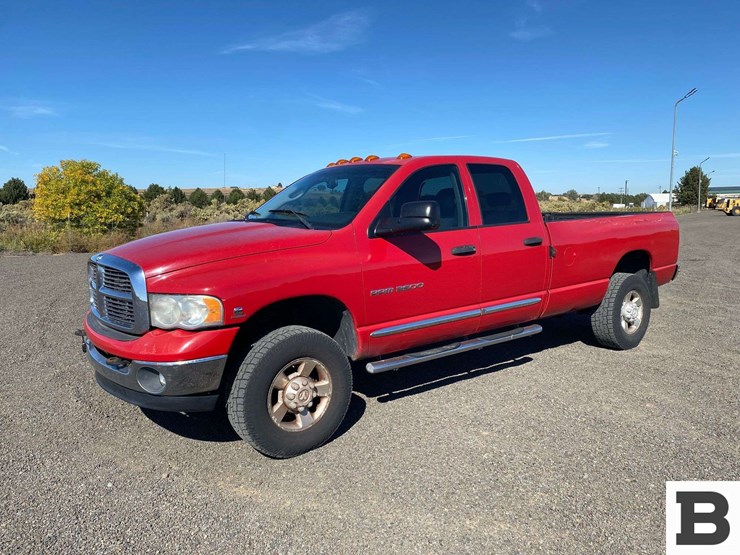 2004-dodge-ram-3500-image-1