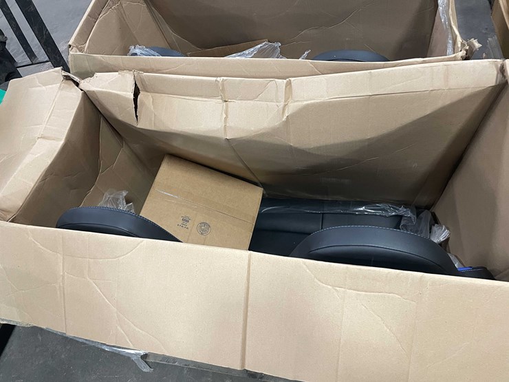 #8621-•-new-can-am-seat-(f)-image-7