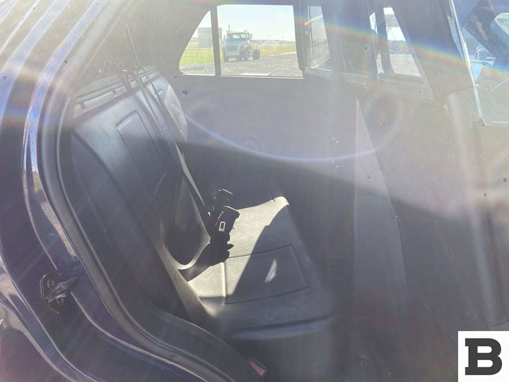 2018-ford-explorer-image-17