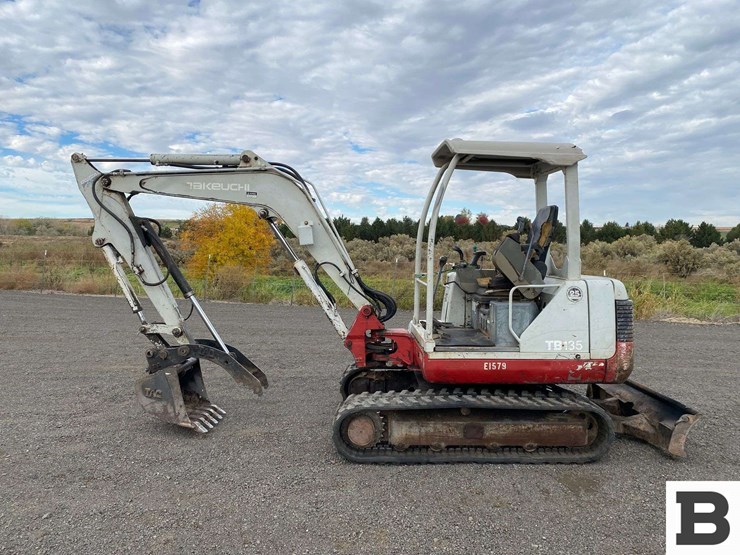 takeuchi-tb135-image-3