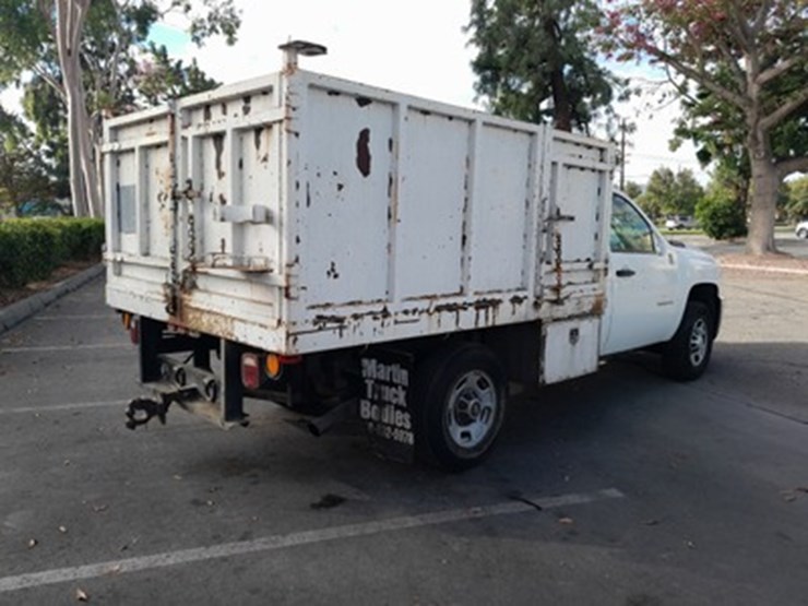 2012-chevrolet-silverado-2500hd-image-4