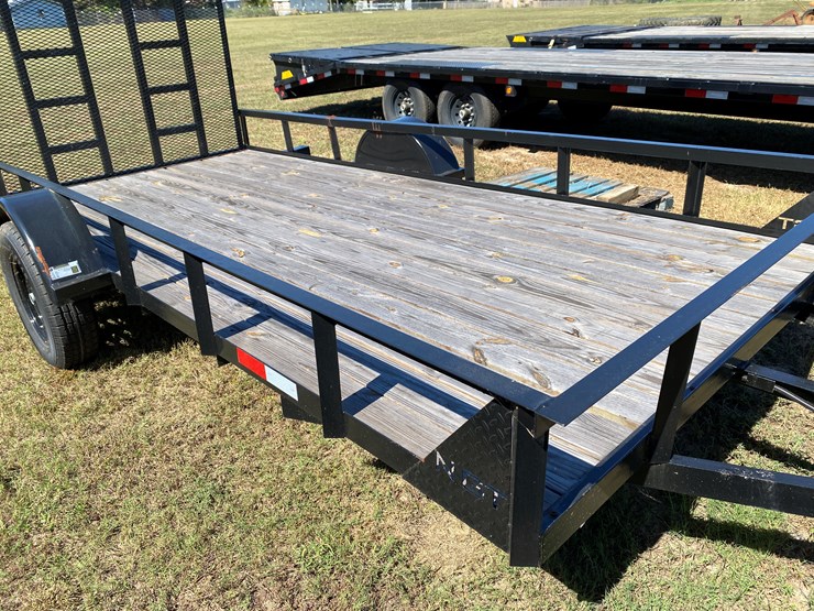 #32-•-#121-•-ngt-15-foot-utility-trailer-with-gate-image-3