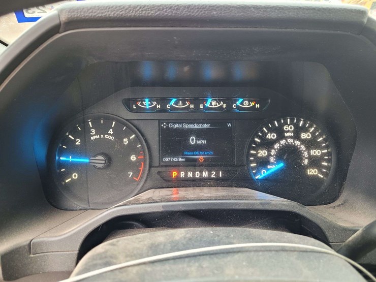 2015-ford-f150-lariat-image-18