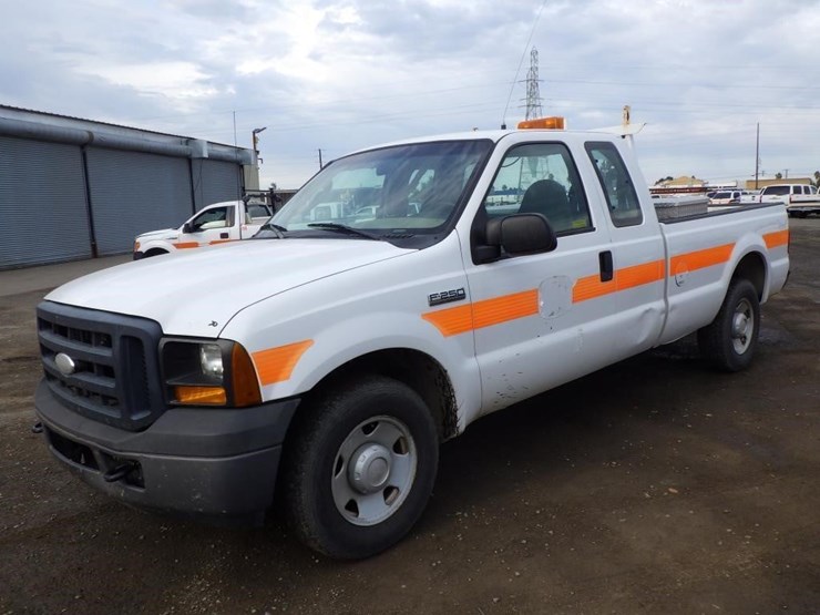 2007-ford-f250-image-1