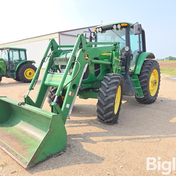 2007 JOHN DEERE 7330 PREMIUM