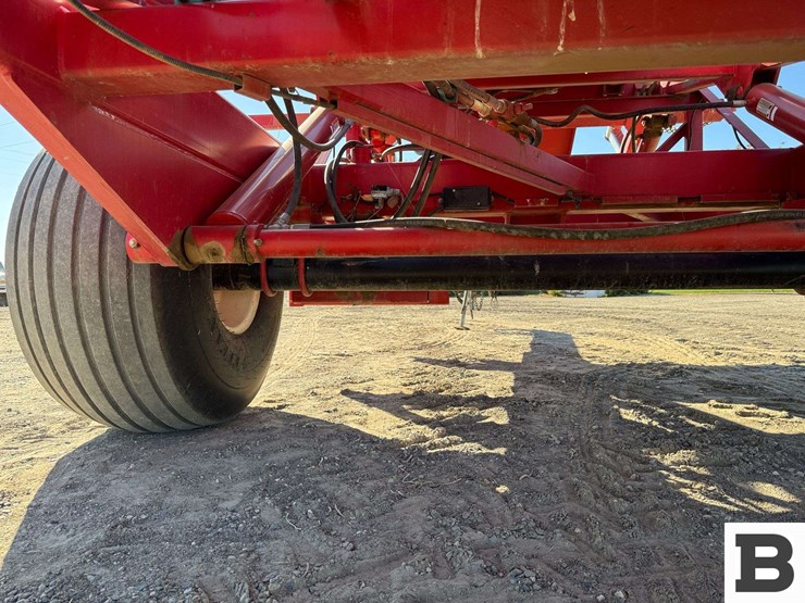 morris-pro-ag-hd4sr-bale-stacker-image-32