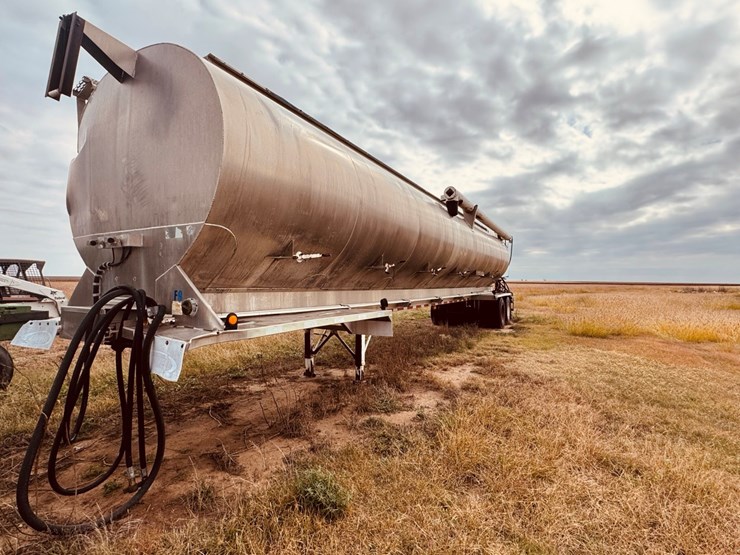 ledwell-feed-trailer-image-4