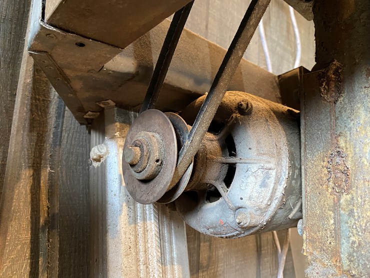 #62-•-#170-•-floor-stand-wire-wheel-and-grinder-image-4