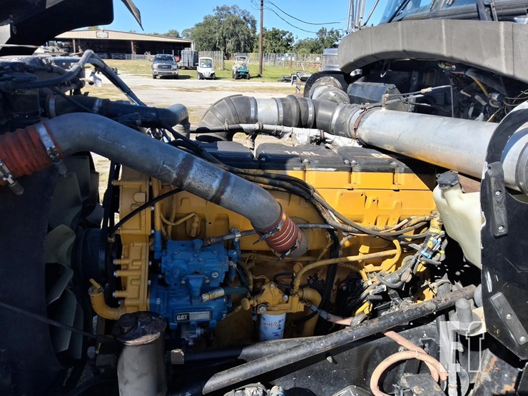 2005-kenworth-w900-image-31