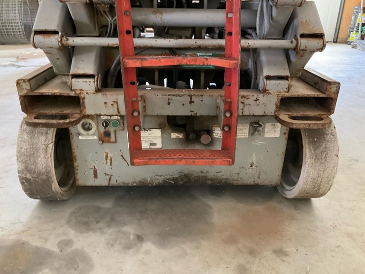 2006-skyjack-sjiii4632-image-6