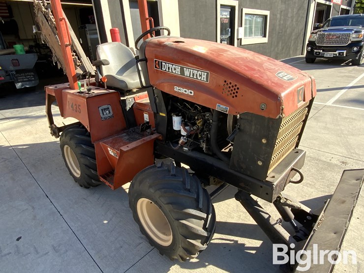 2004-ditch-witch-rt40-image-15