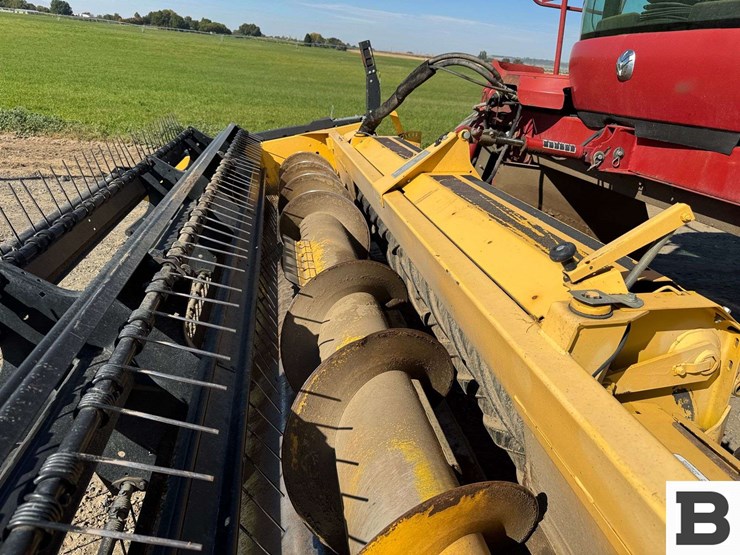 new-holland-h8040-image-12